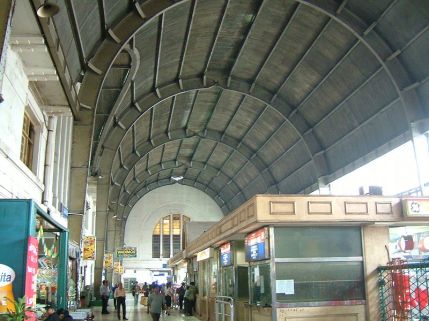 800px-Jakarta_Kota_train_station